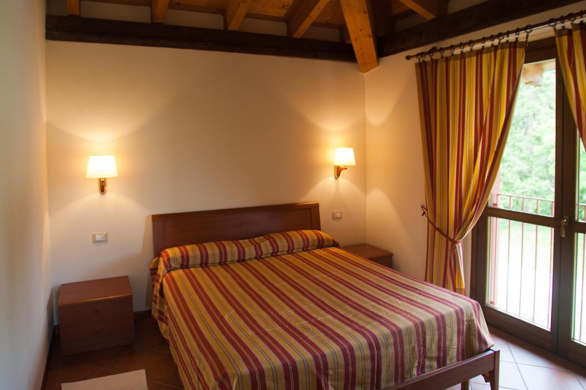 Relais Cà Nova Guest House Bogogno Extérieur photo